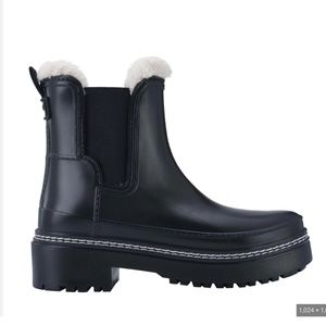 NEW Marc Fisher Fargo boots size 10.  Waterproof Dark Blue. NIB